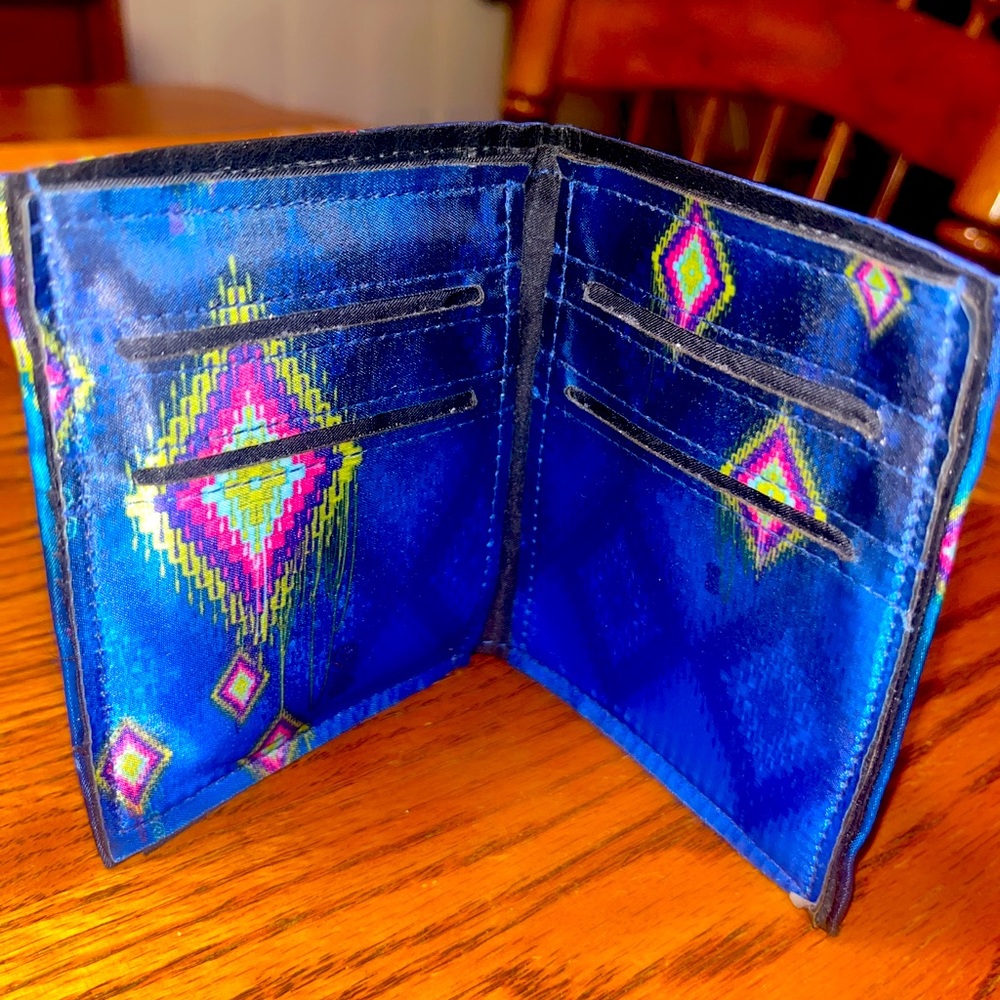 Hummingbird wallet
